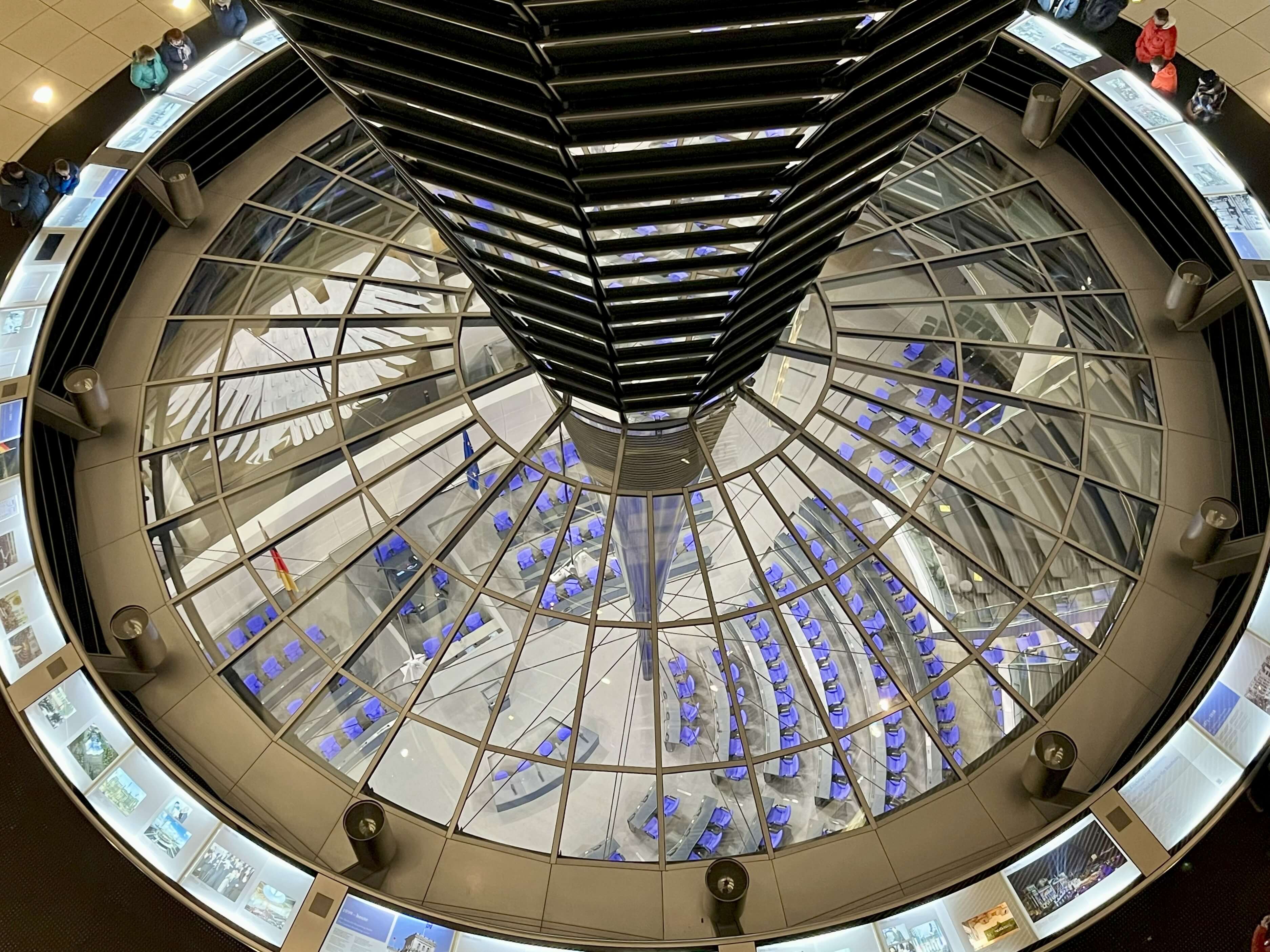 Reichstagskuppel, Febr. 2025